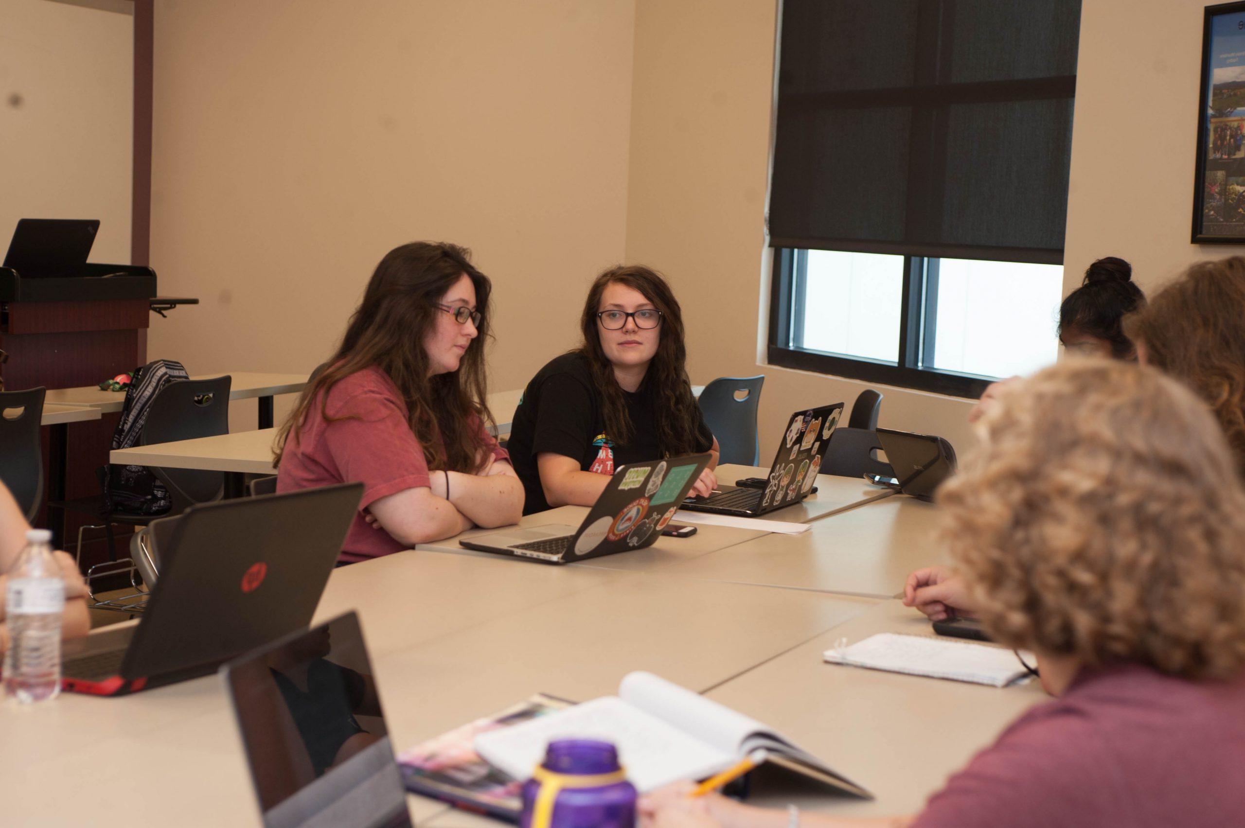 Montevallo students collaborating on a project.